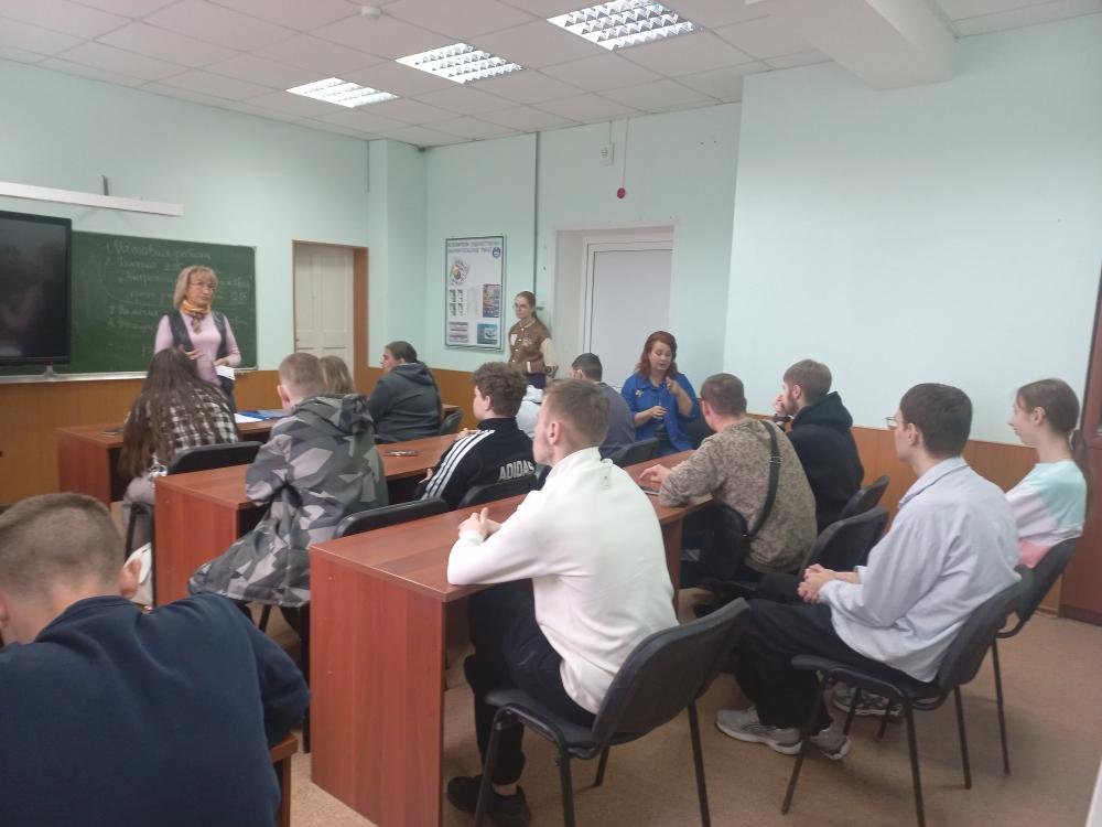 Выпускники встретились с представителем РЭУ им. Г.В. Плеханова