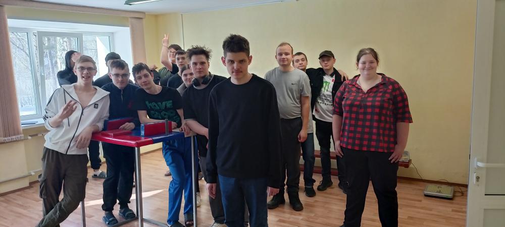 Турнир по армрестлингу